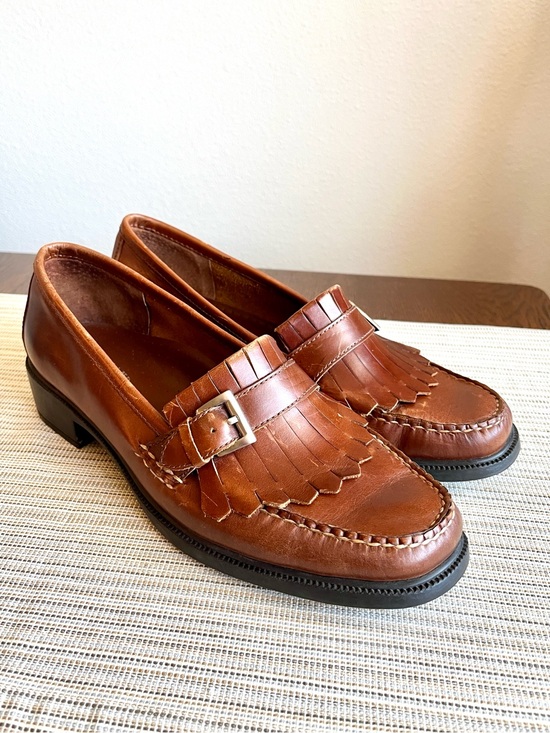 Eastland Shoes - Women’s Eastland Rosalie Brown Leather Kiltie Fringe Loafers Size 9 Wide